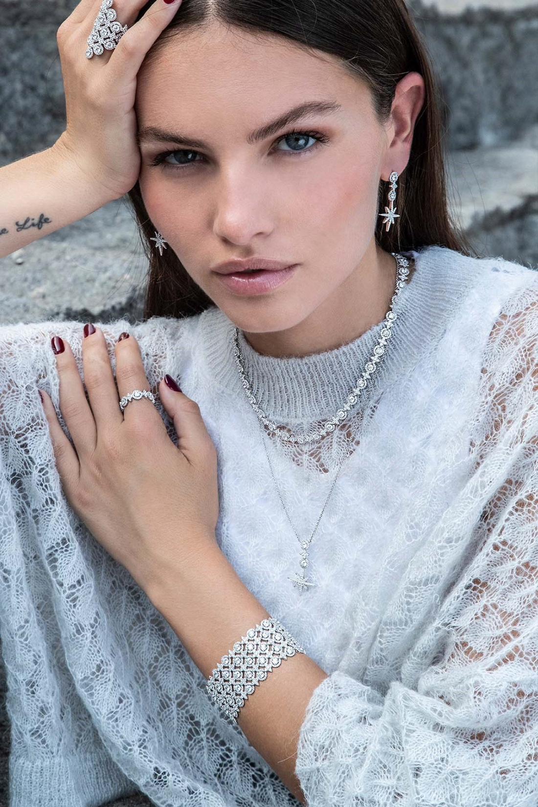 Bracelet manchette APM Monaco Météorites Signature en argent 925 pour femme - Réf. AB4871OX-S vue 2