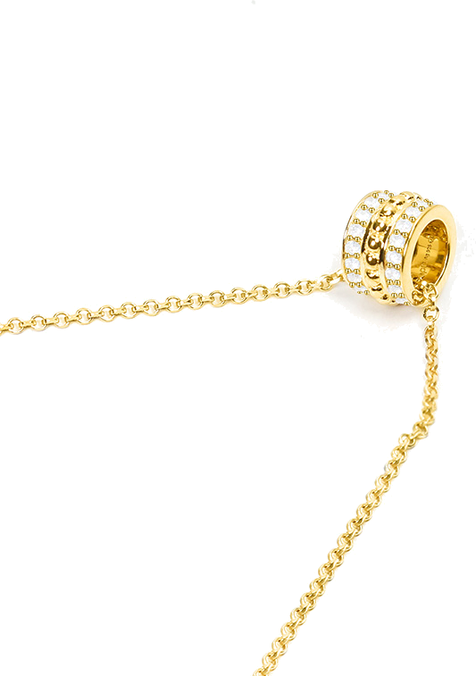 Collier APM Monaco AC4623OXY ajustable en plaqué or jaune avec pendentif cercle à cristaux pour femme vue 2