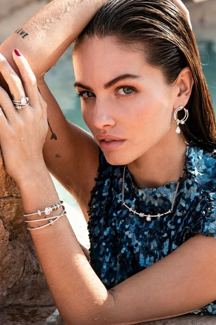 Boucles d'oreilles femme APM Monaco argent 925 micropavées - Réf. AE429 vue 3