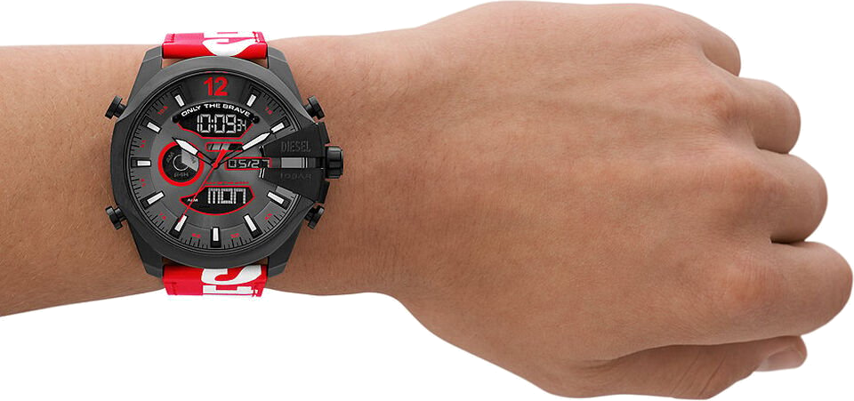 Montre Diesel Mega Chief DZ4647 pour Homme - Cadran Multifonction Gris, Bracelet Cuir Rouge vue 4