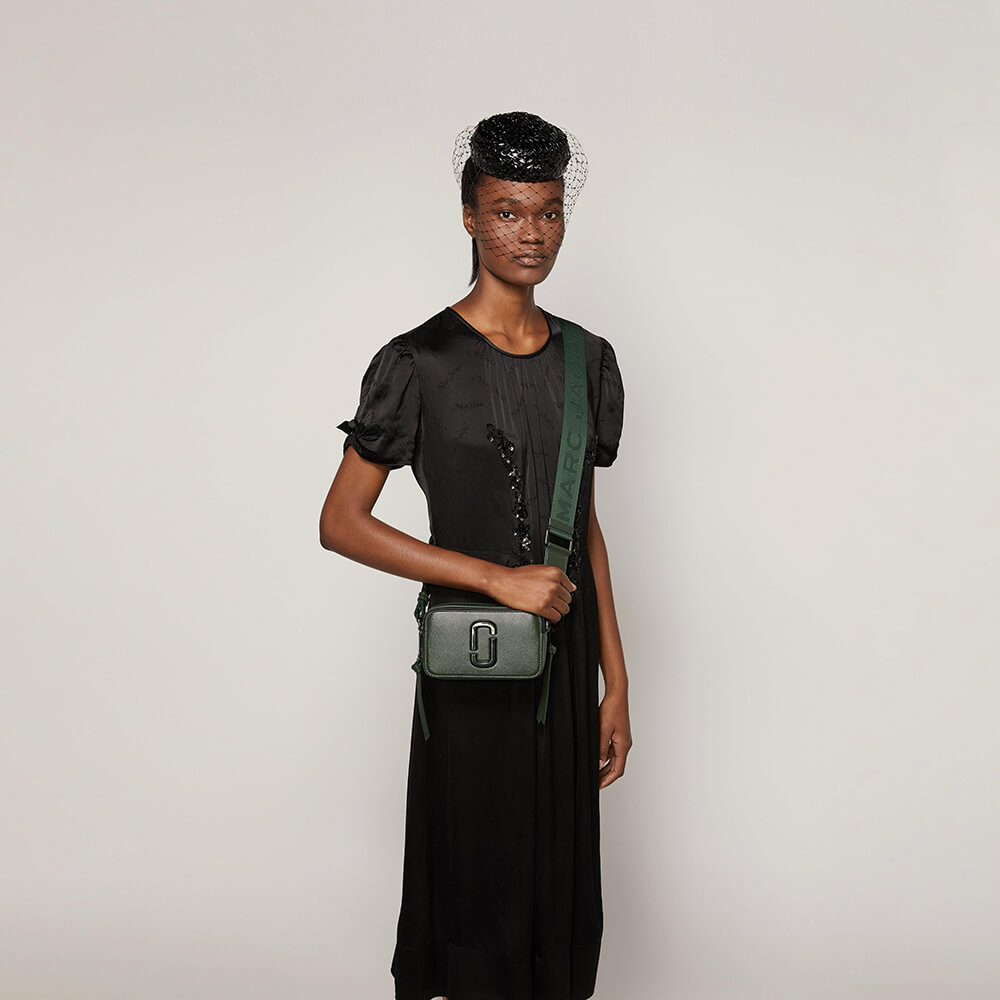 Sac à main bandoulière Marc Jacobs The Snapshot - Vert Olive - Réf. M0015476-390 - Pour Femme vue 7