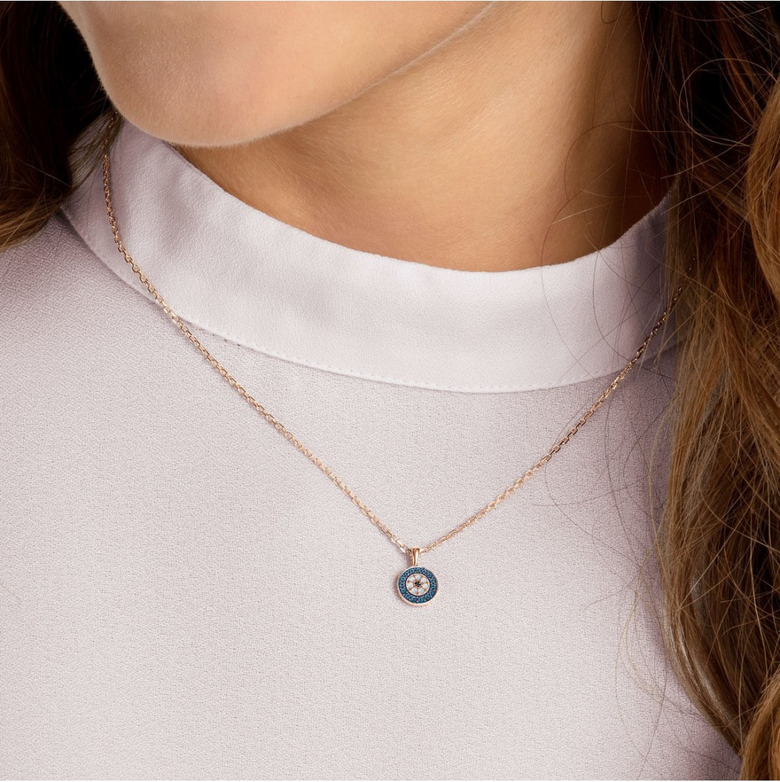 Collier Swarovski Luckily 5468919 en or rose avec cristaux bleus pour femme vue 4