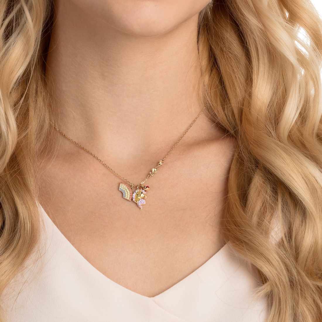 Collier Swarovski Licorne Arc-en-Ciel plaqué or jaune 5468314 pour Femme vue 4