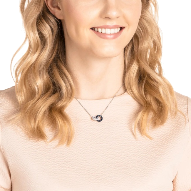 Collier Swarovski 5445706 pour Femme en Argent Rhodié avec Cristaux Blancs et Noirs vue 3