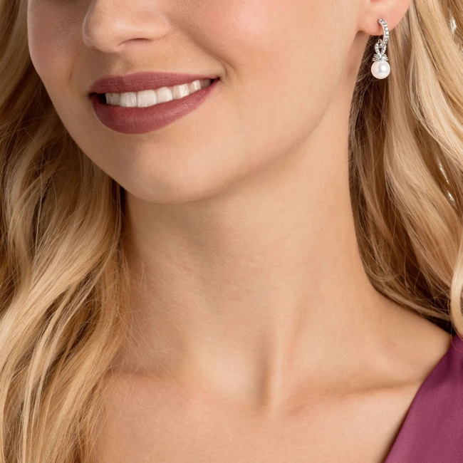 Boucles d'oreilles Swarovski Originally 5461080 en plaqué rhodium, cristaux blancs et perles pour femme vue 4