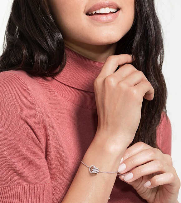 Bracelet Swarovski Further 5498999 pour femme, plaqué rhodium argenté avec cristaux blancs vue 4