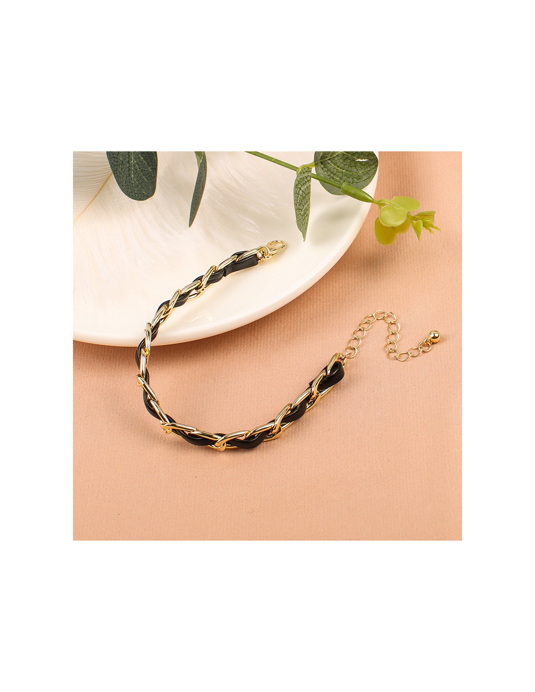 Bracelet Victoria Bradley 106340 pour femme en or, acier et simili cuir vue 4