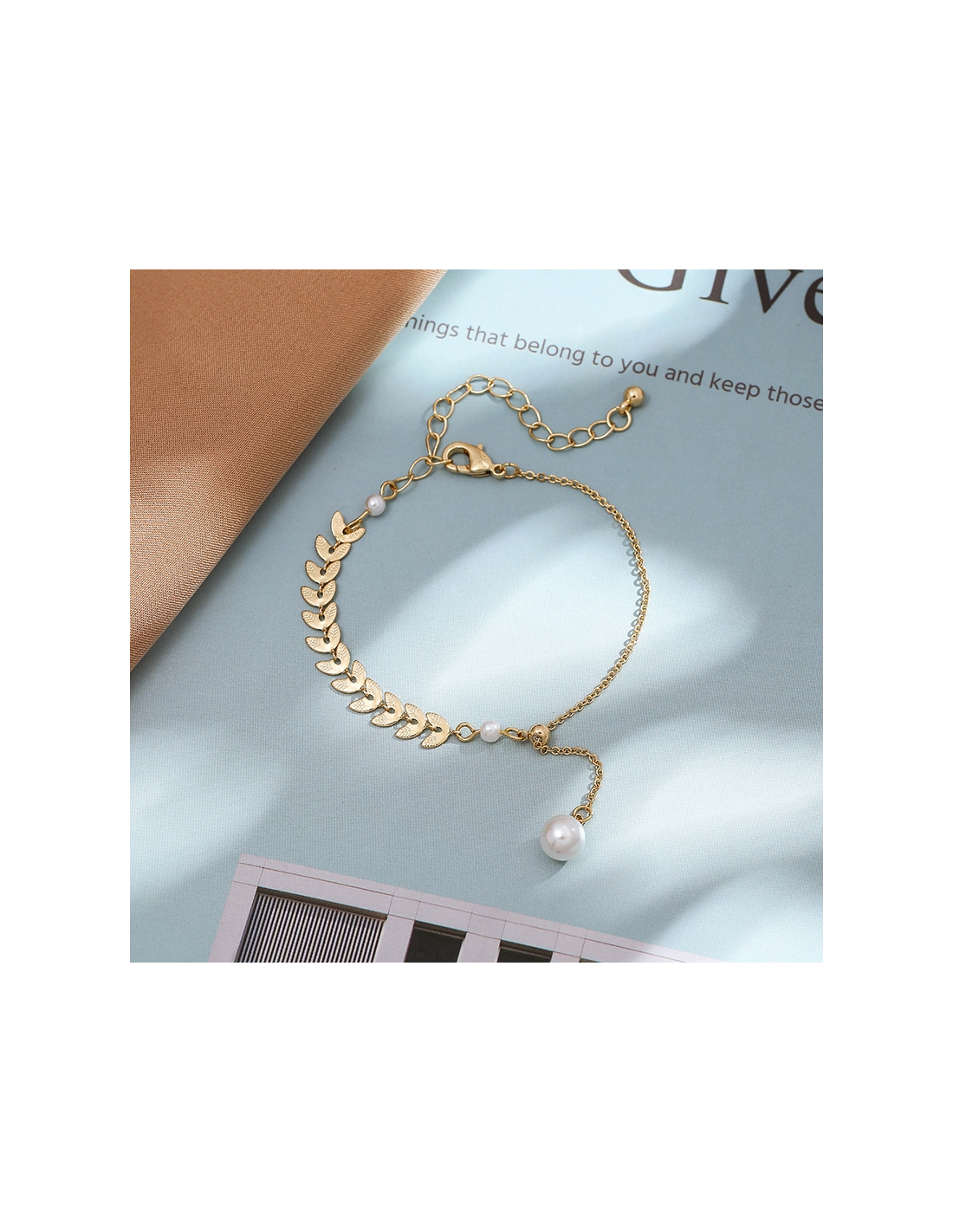 Bracelet femme Victoria Bradley 106341 en acier plaqué or, épis de blé et perles vue 2